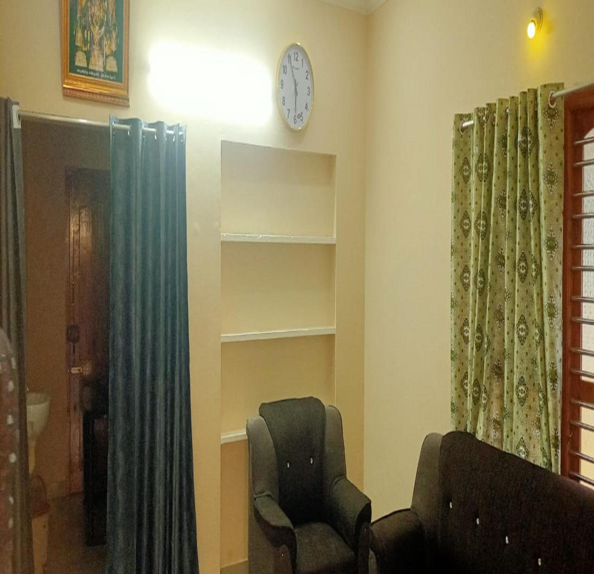 Arumugam Residency Ac Tiruchchendur Luaran gambar
